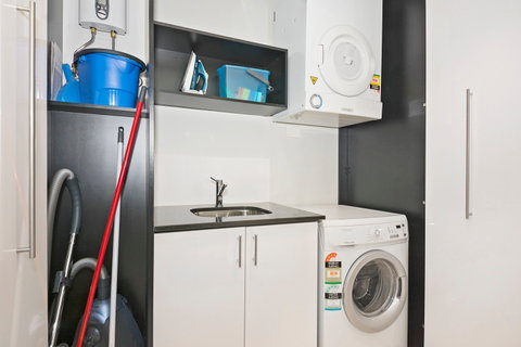 Astra Apartments Perth - Sydneys Hotel 15