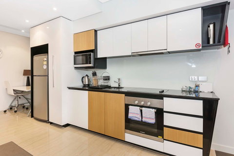 Astra Apartments Perth - Sydneys Hotel 16