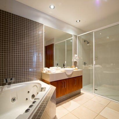 Tall Timbers - Sydneys Hotel 9