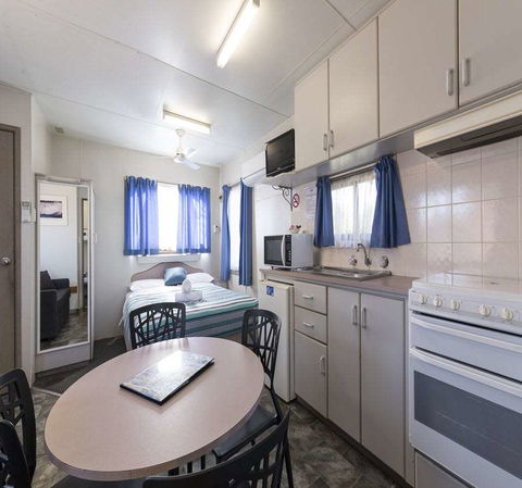 BIG4 Albury Tourist Park - Sydneys Hotel 2