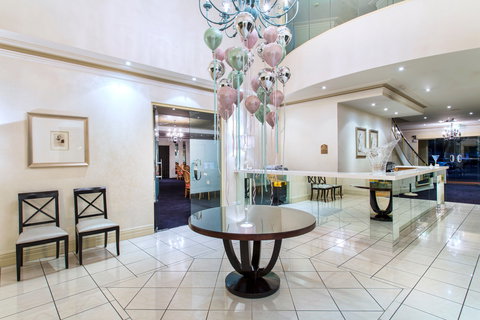 The Carrington - Sydneys Hotel 0