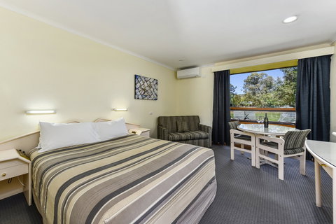 William Macintosh Motor Lodge - Sydneys Hotel 1