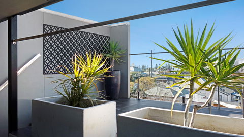 Semaphore Splash Apartments - Sydneys Hotel 0
