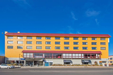 Burnie Central Townhouse Hotel - Sydneys Hotel 0