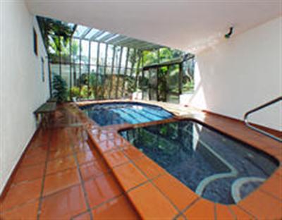 Ocean Royale Holiday Apartments - Sydneys Hotel 1