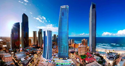 Hilton Surfers Paradise Hotel - Sydneys Hotel 0