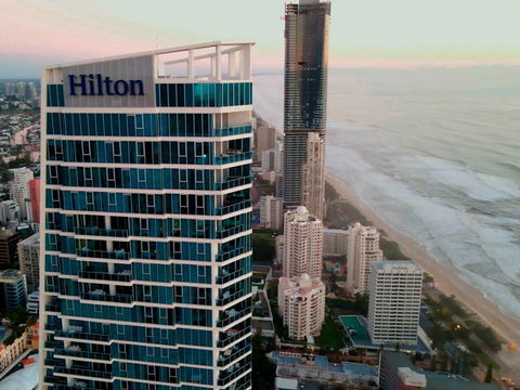 Hilton Surfers Paradise Hotel - Sydneys Hotel 1