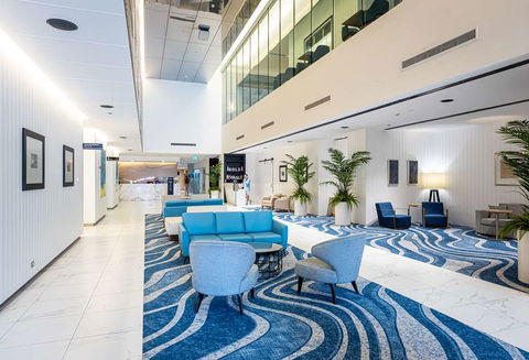 Hilton Surfers Paradise Hotel - Sydneys Hotel 2