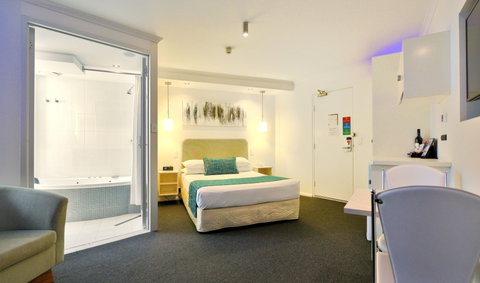Atlantic Tower Motor Inn - Sydneys Hotel 2