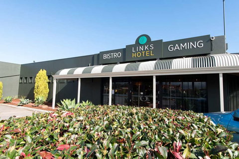 Links Hotel - Sydneys Hotel 2