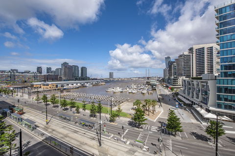 DPC New Quay - Sydneys Hotel 1