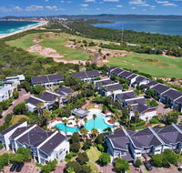 Pullman Magenta Shores Resort - Sydneys Hotel