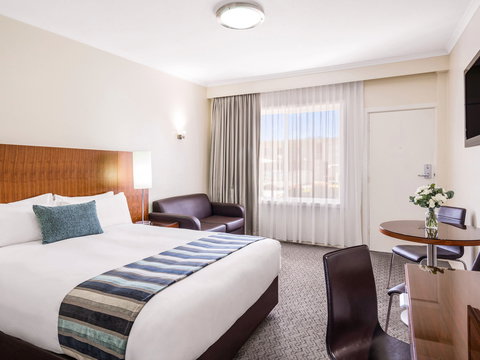 BreakFree Queanbeyan - Sydneys Hotel 1