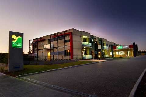 Quest Moorabbin - Sydneys Hotel 0