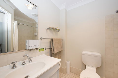 Soldiers Motel - Sydneys Hotel 5