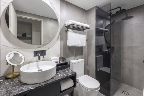 Deco Hotel Canberra - Sydneys Hotel 6