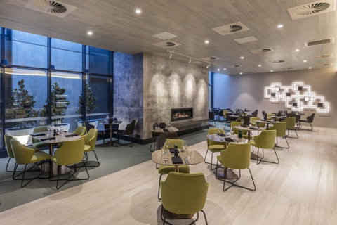 Deco Hotel Canberra - Sydneys Hotel 1