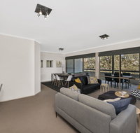 Accommodate Canberra - The Summit - Sydneys Hotel