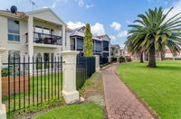 Book Gepps Cross Accommodation Vacations Sydneys Hotel Sydneys Hotel
