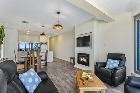 Bonnies Of Beachport - Sydneys Hotel 2