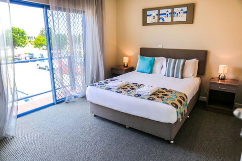 Marina Hotel - Sydneys Hotel 30
