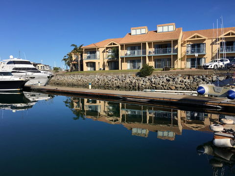 Marina Hotel - Sydneys Hotel 35