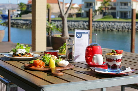 Marina Hotel - Sydneys Hotel 40