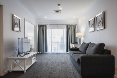 Marina Hotel - Sydneys Hotel 10