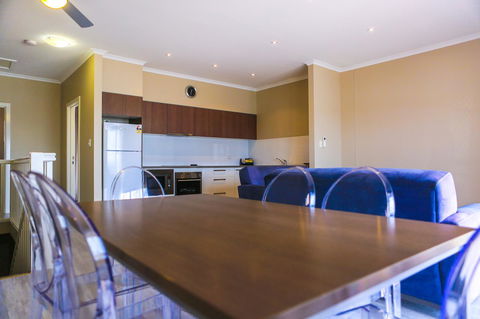 Marina Hotel - Sydneys Hotel 33