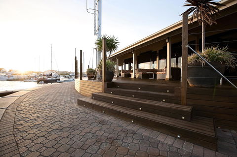 Marina Hotel - Sydneys Hotel 37