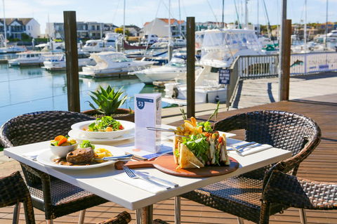 Marina Hotel - Sydneys Hotel 43
