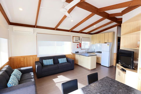 Discovery Parks - Robe - Sydneys Hotel 5