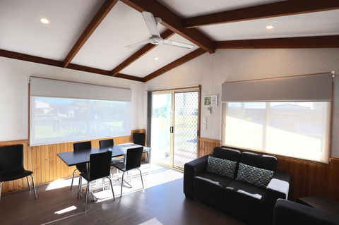 Discovery Parks - Robe - Sydneys Hotel 3