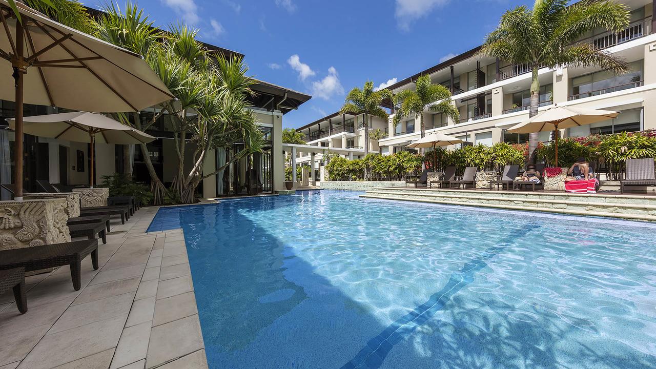 Sydneys Hotel