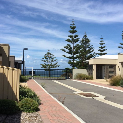 Villas On The Bay Kingscote - Sydneys Hotel 4