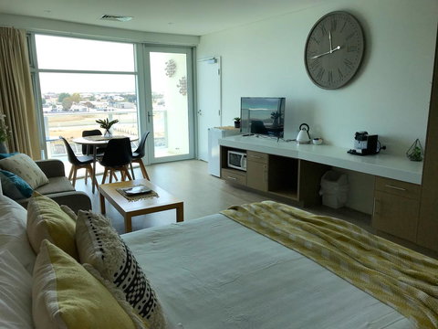 Ocean View Luxury Apartment & Suite - Sydneys Hotel 13