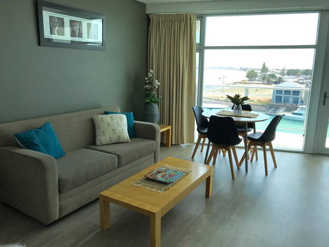 Ocean View Luxury Apartment & Suite - Sydneys Hotel 11