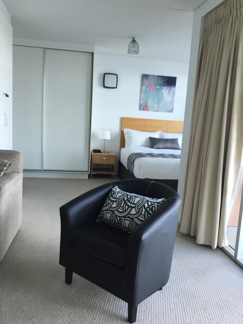 Wallaroo Marina Waterfront Luxe Apartment - Sydneys Hotel 13