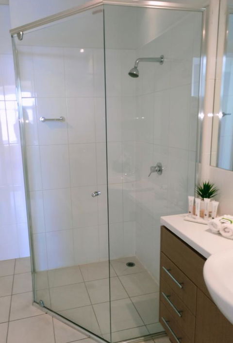 Wallaroo Marina Executive Apartments - Sydneys Hotel 9