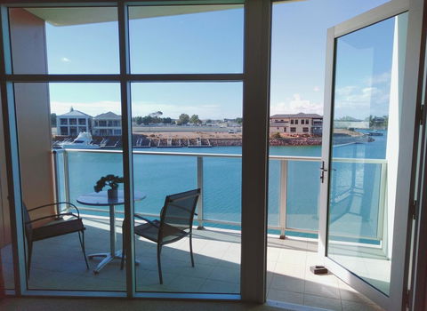 Wallaroo Marina Executive Apartments - Sydneys Hotel 1