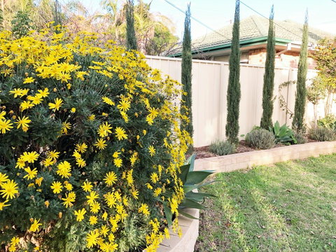Beautiful Garden House - Sydneys Hotel 2