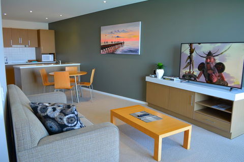 Wallaroo Marina Luxury Apartment - Sydneys Hotel 9