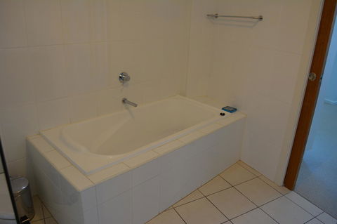 Wallaroo Marina Luxury Apartment - Sydneys Hotel 24