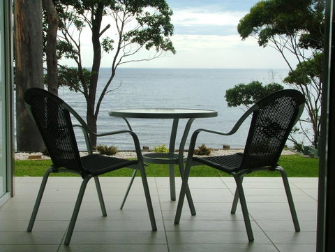 Mollymook Beach Waterfront - Sydneys Hotel 0