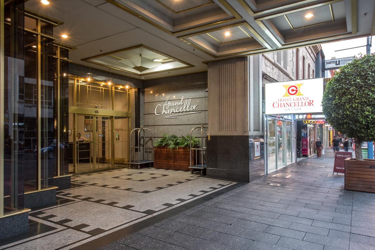 Adelaide SA Sydneys Hotel