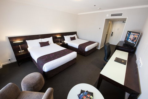 Hotel Grand Chancellor Adelaide - Sydneys Hotel 1