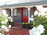 Book Goolwa Accommodation Vacations Sydneys Hotel Sydneys Hotel