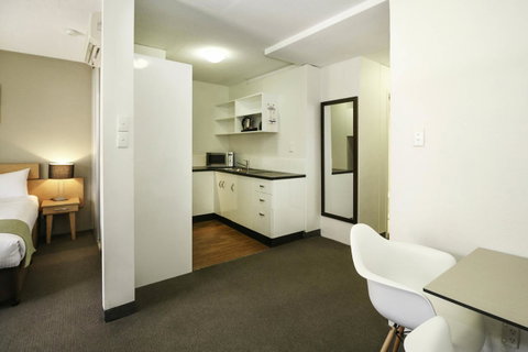 BreakFree Adelaide - Sydneys Hotel 3