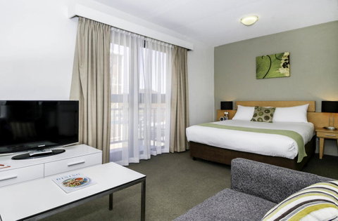 BreakFree Adelaide - Sydneys Hotel 13