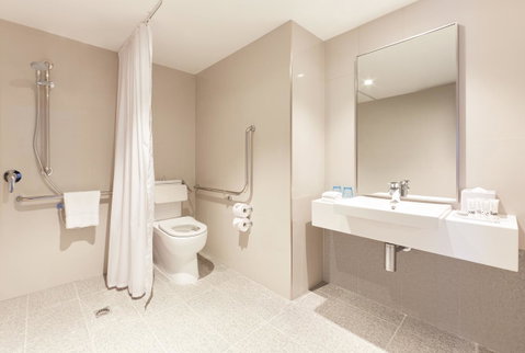 Holiday Inn Express Adelaide City Centre, An IHG Hotel - Sydneys Hotel 10